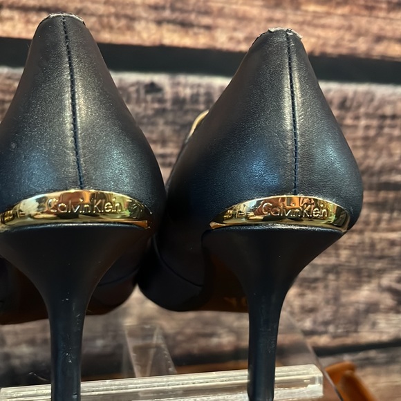 Calvin Klein heels - Picture 4 of 10